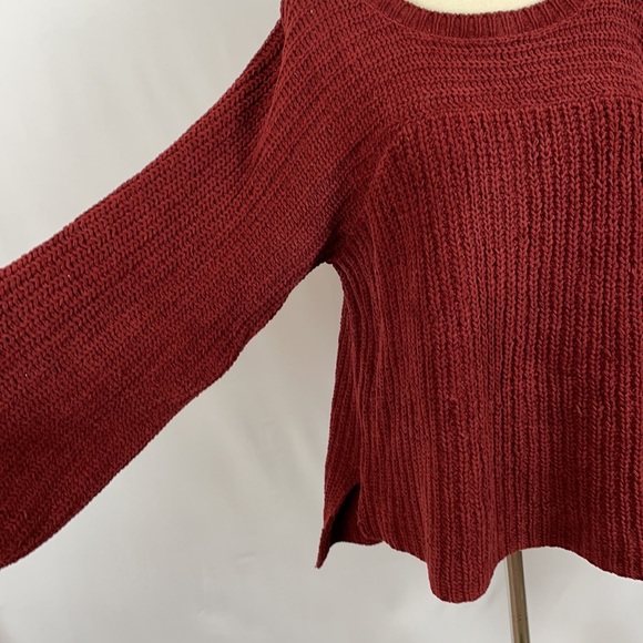 Free People Maroon Chunky Cable Knit Sweater w/Balloon Sleeves & Hi Lo Hem - Picture 3 of 14